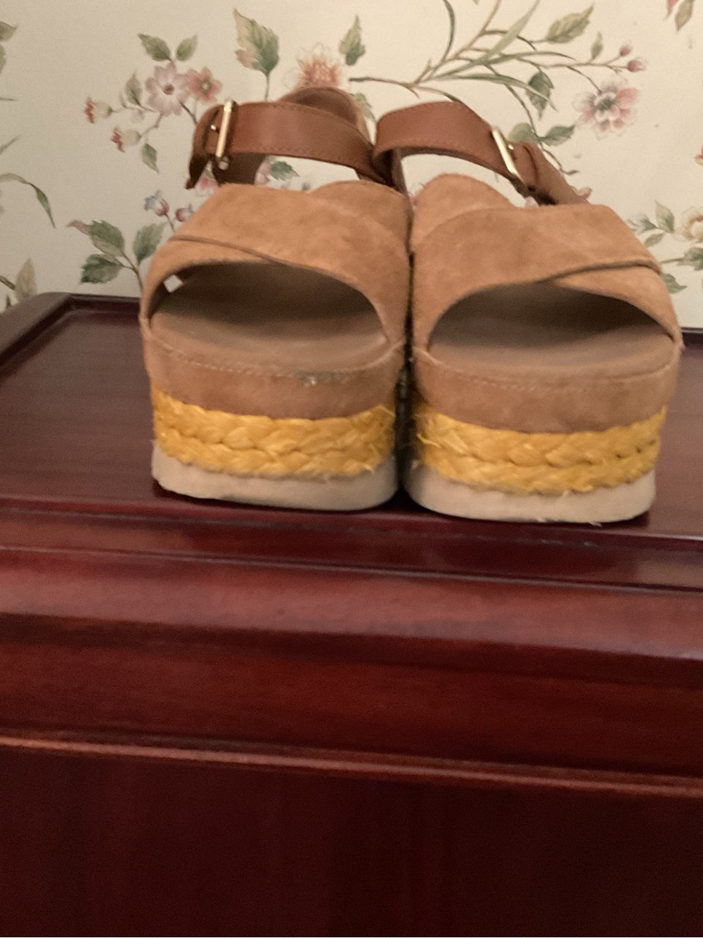 UGG Women's Chestnut Suede Platform Espadrille Sandals - Picture 3 of 7
